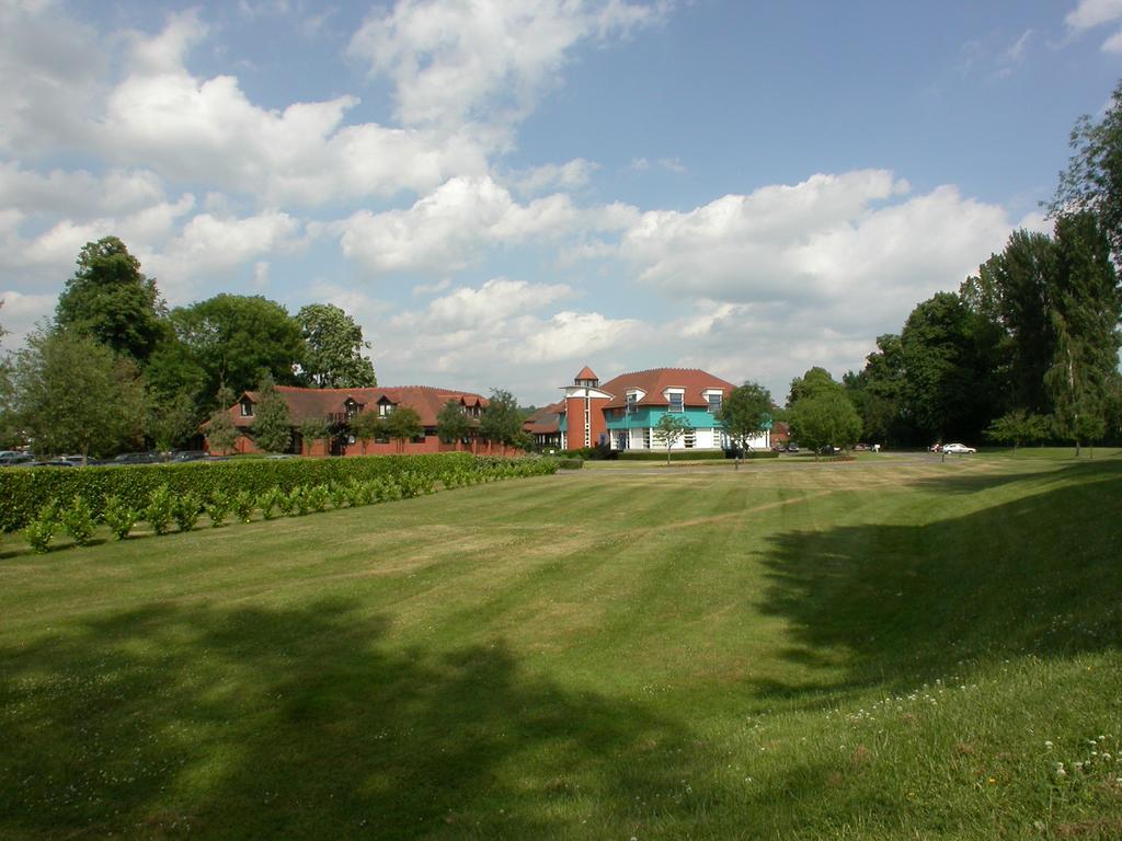 Hotel Cim Business Centre Maidenhead Zewnętrze zdjęcie